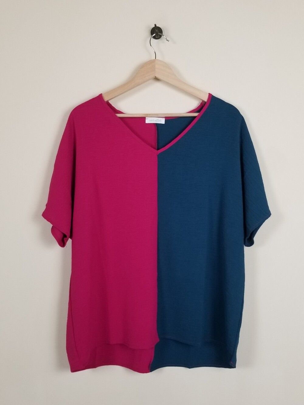 Ever After Colorblock V-Neck Top Size Medium Oversized